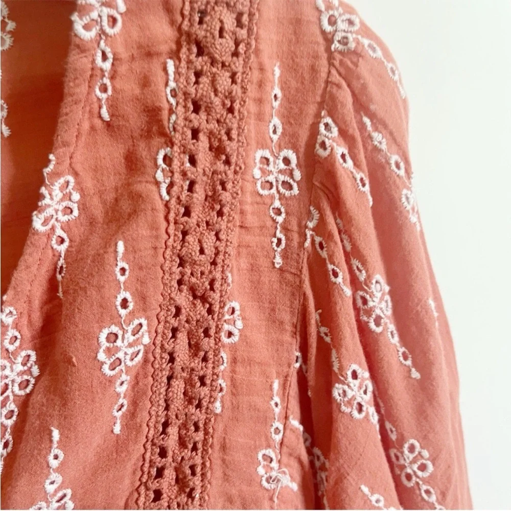 American Eagle blouse dusty red embroidered boho peasant oversized crochet - Picture 6 of 9